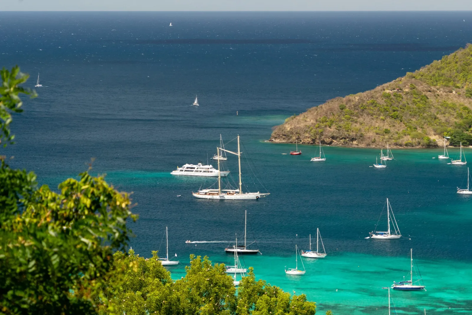Öluffning från Martinique till St. Lucia & St. Vincent